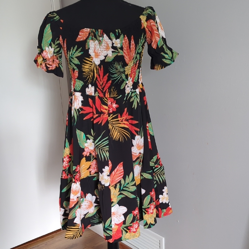 Floral Black Dress,Off the shoulder sleeves,XL NWOT